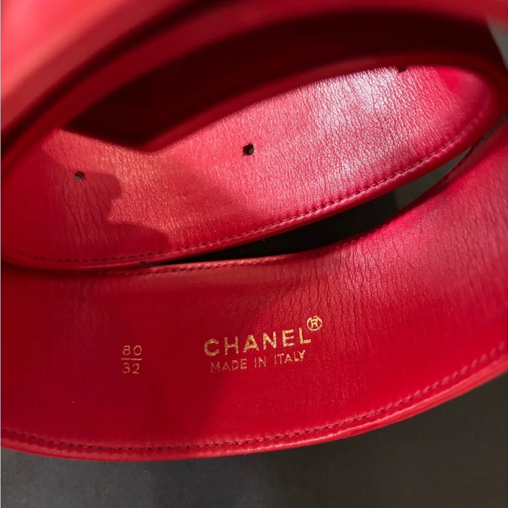 Authentic CHANEL wide red leather gold hardware vintage belt 80cm